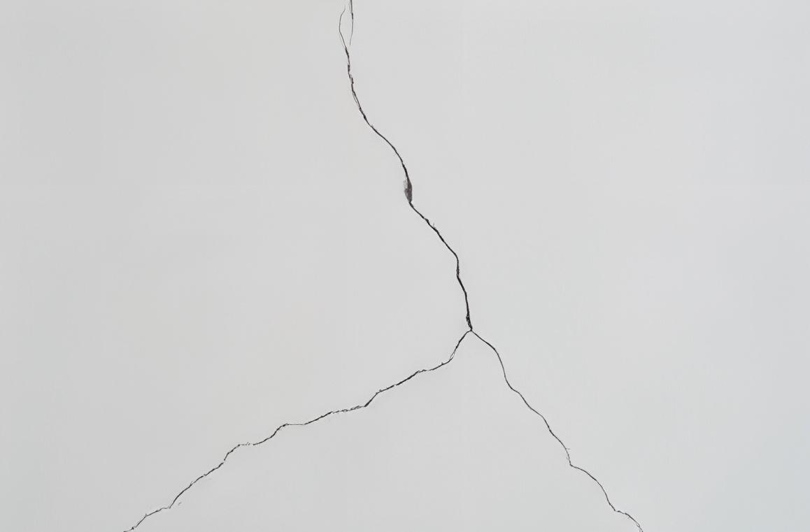 Image-04-Cracks-in-the-Putty-Layer