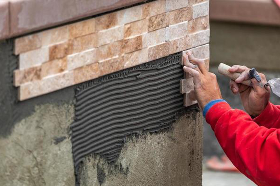 Winter Tile Installation: How Temperature Affects Adhesive Performance & Solutions